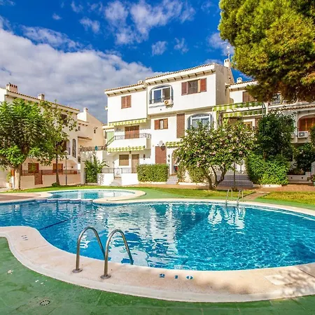 2 Bedroom Beautiful In