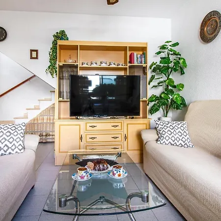 2 Bedroom Beautiful In *